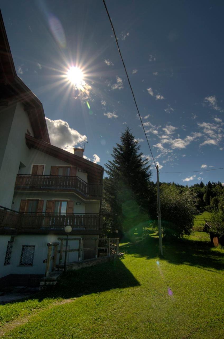 Al Pian Garni Hotel - B&B & Pizza Ваттаро Экстерьер фото