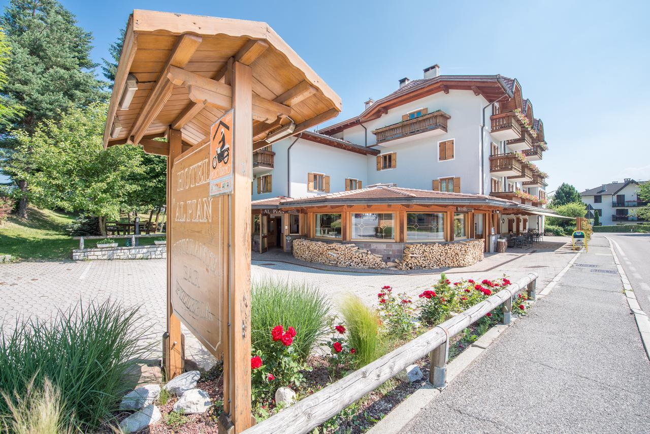 Al Pian Garni Hotel - B&B & Pizza Ваттаро Экстерьер фото
